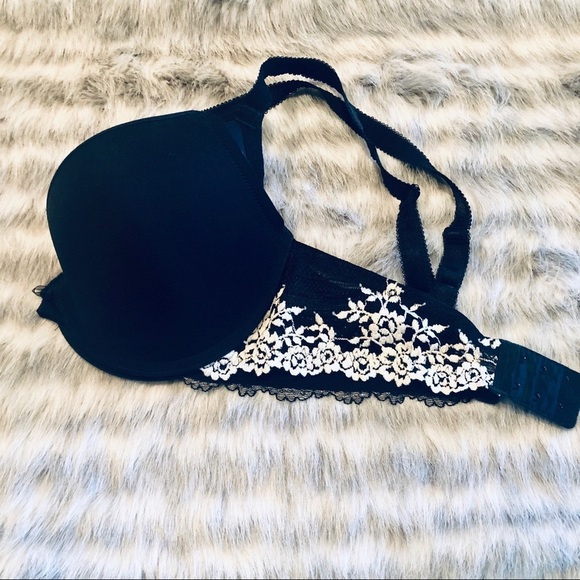 Wacoal Embrace Lace push up bra - Picture 4 of 4